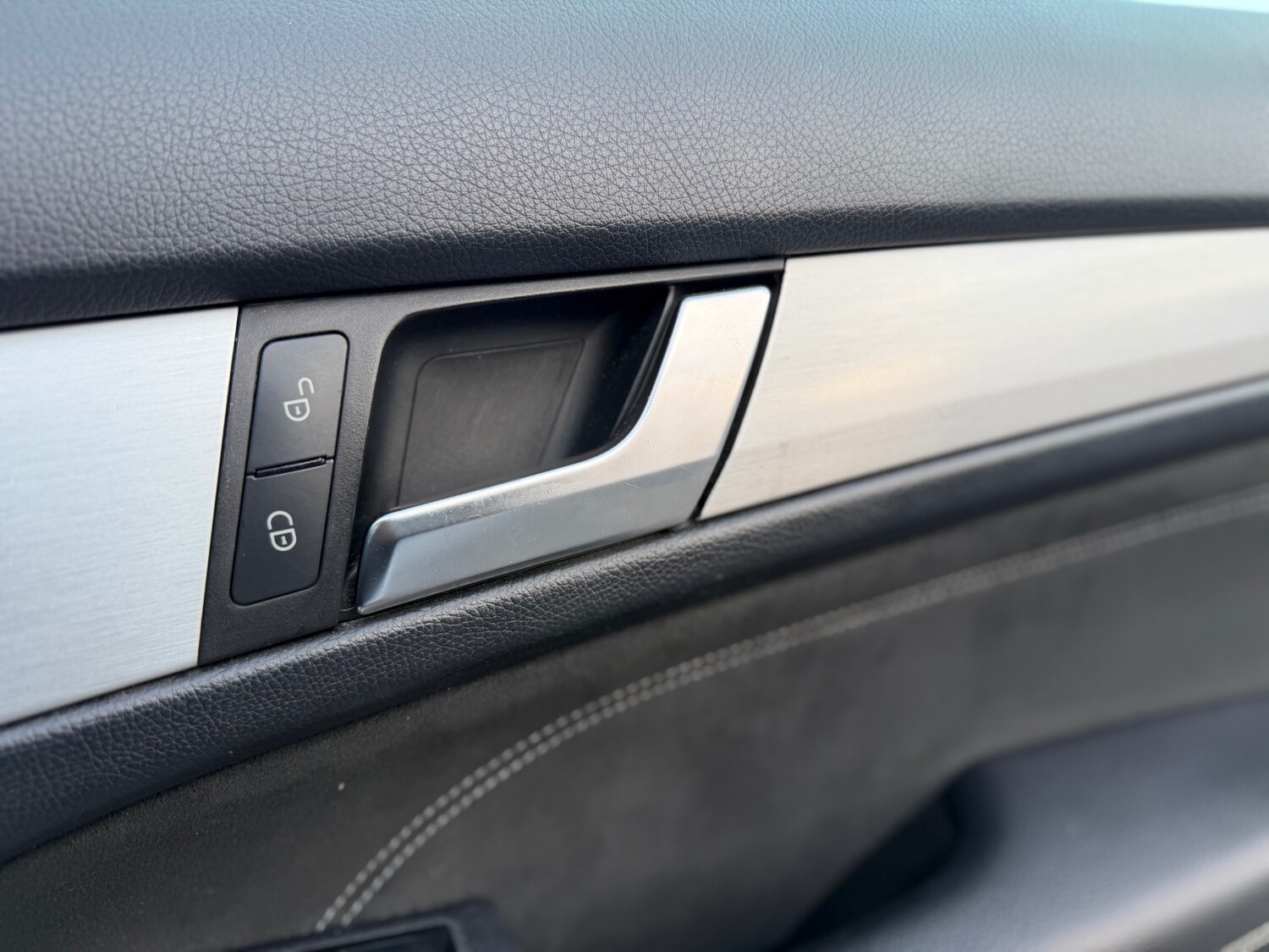 Used Mercedes-Benz C Class 2015 for sale - 78128291: Photo 19