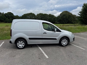 Used Peugeot Partner 2015 for sale - 79038778: Photo