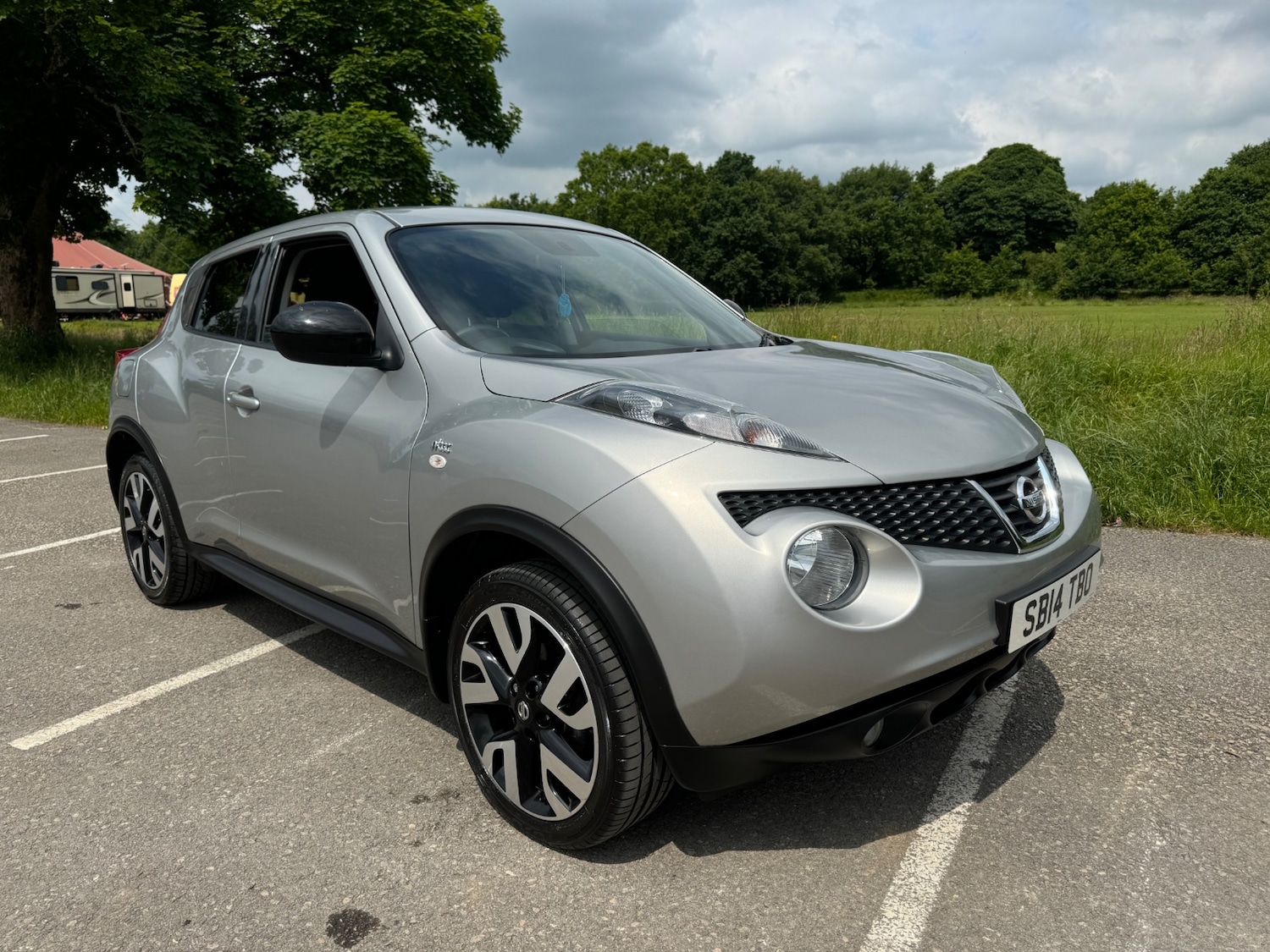 Used Nissan Juke 2014 for sale - 71416239: Photo 2