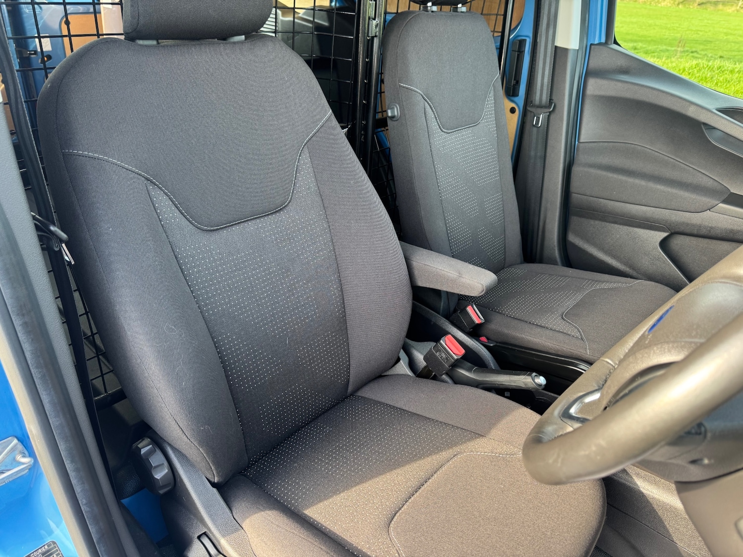 Used Ford Transit Courier 2015 for sale - 77938624: Photo 11