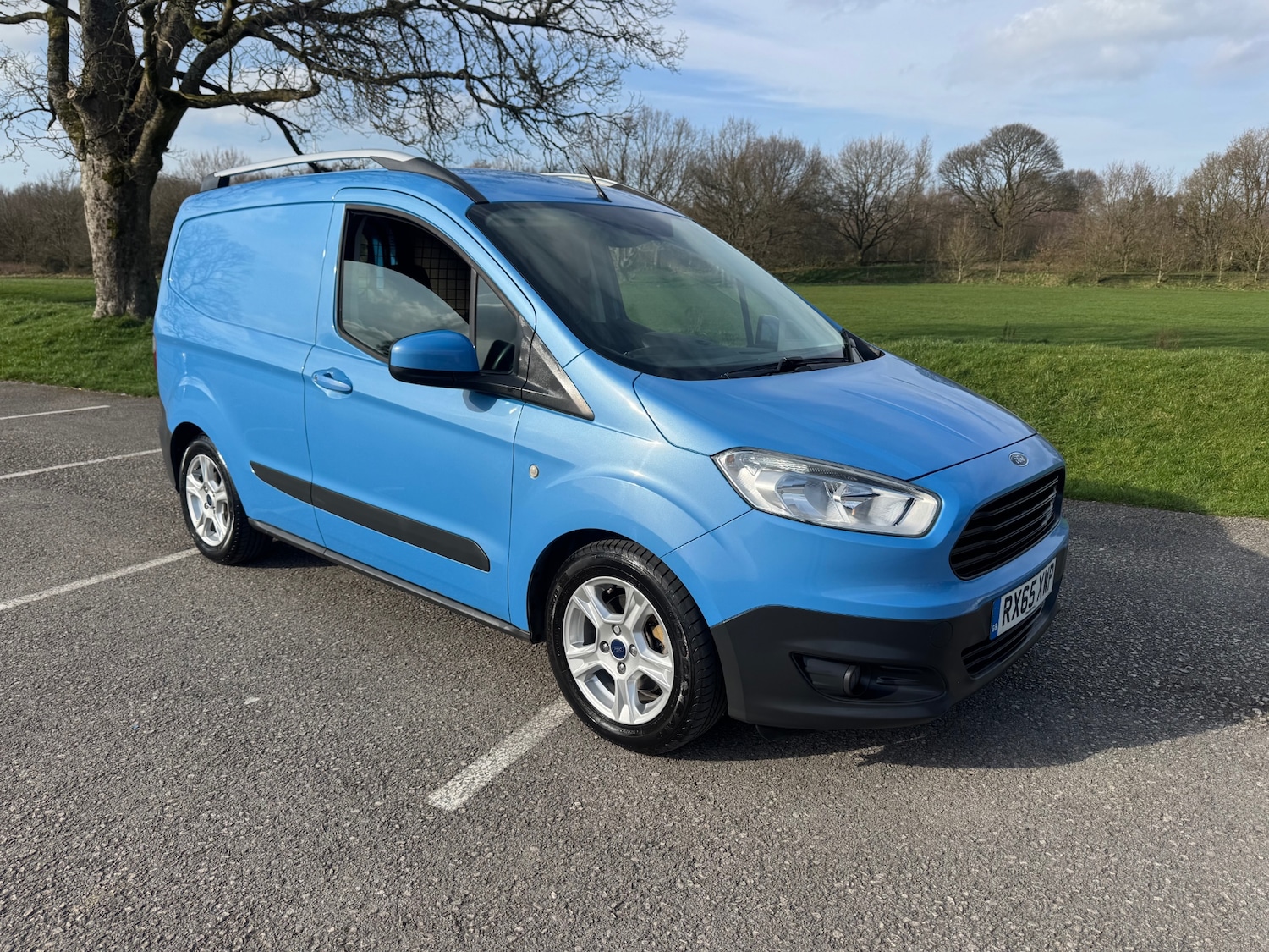 Used Ford Transit Courier 2015 for sale - 77938624: Photo 15