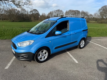 Used Ford Transit Courier 2015 for sale - 77938624: Photo