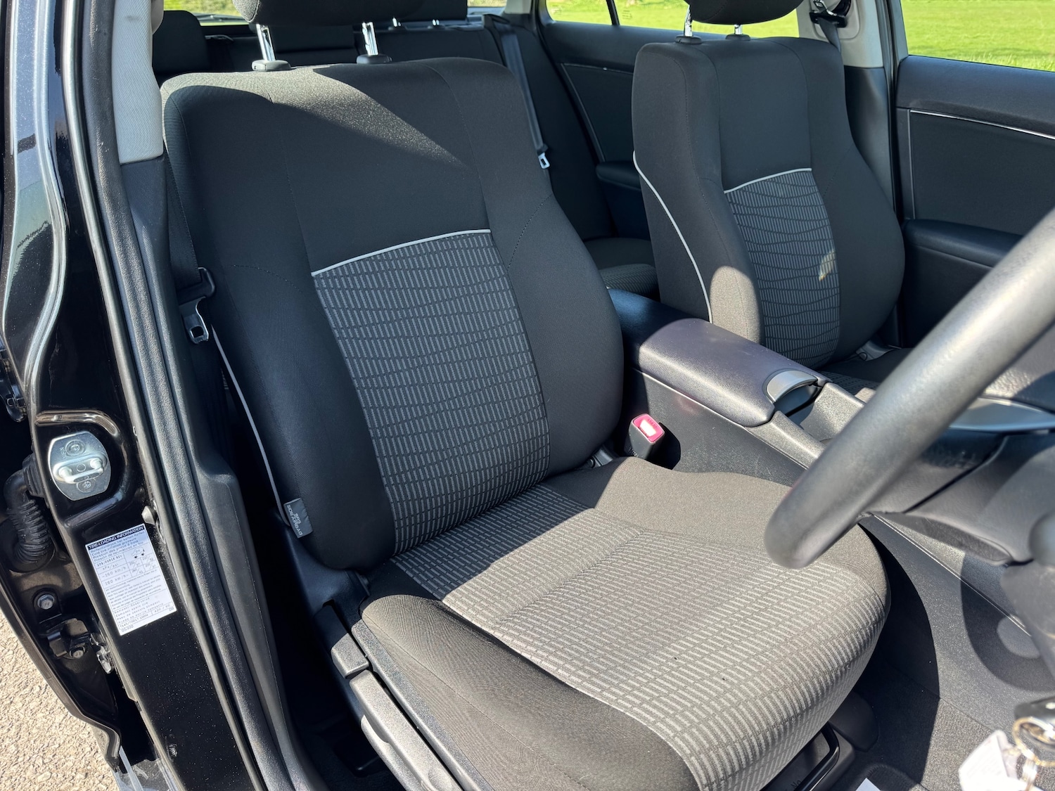 Used Toyota Avensis 2014 for sale - 78170059: Photo 15