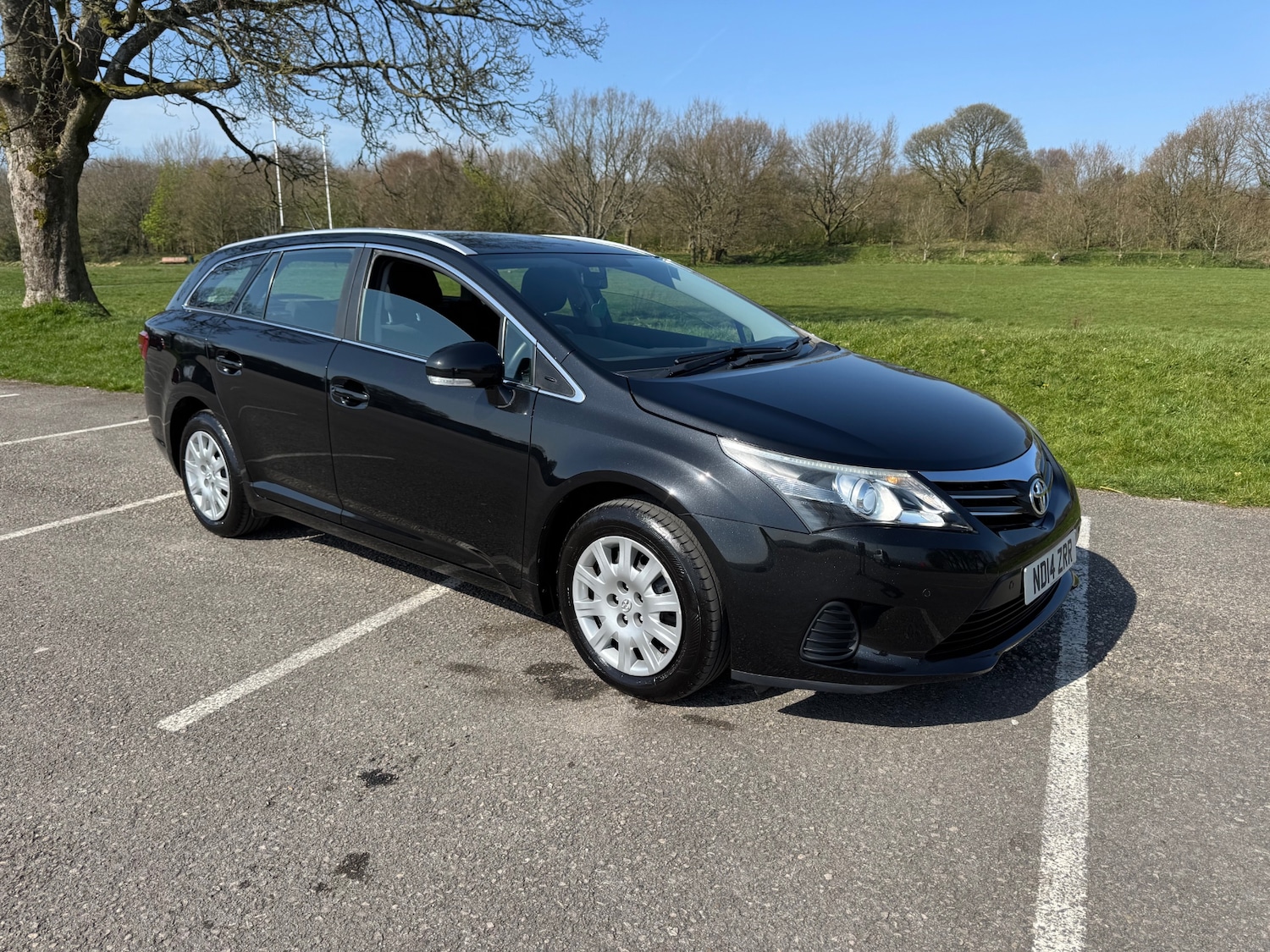 Used Toyota Avensis 2014 for sale - 78170059: Photo 2