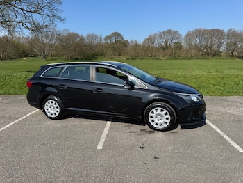 Used Toyota Avensis 2014 for sale - 78170059: Photo