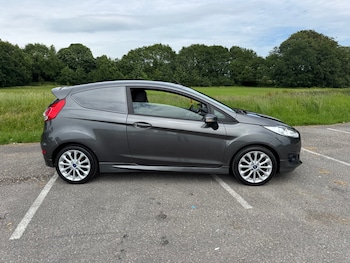 Used Ford Fiesta 2016 for sale - 78370656: Photo