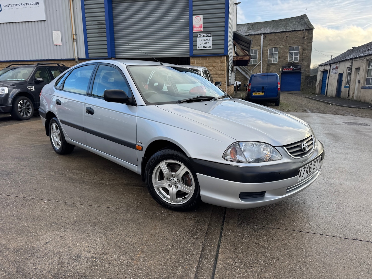 Used Toyota Avensis 2001 for sale - 76941931: Photo 1