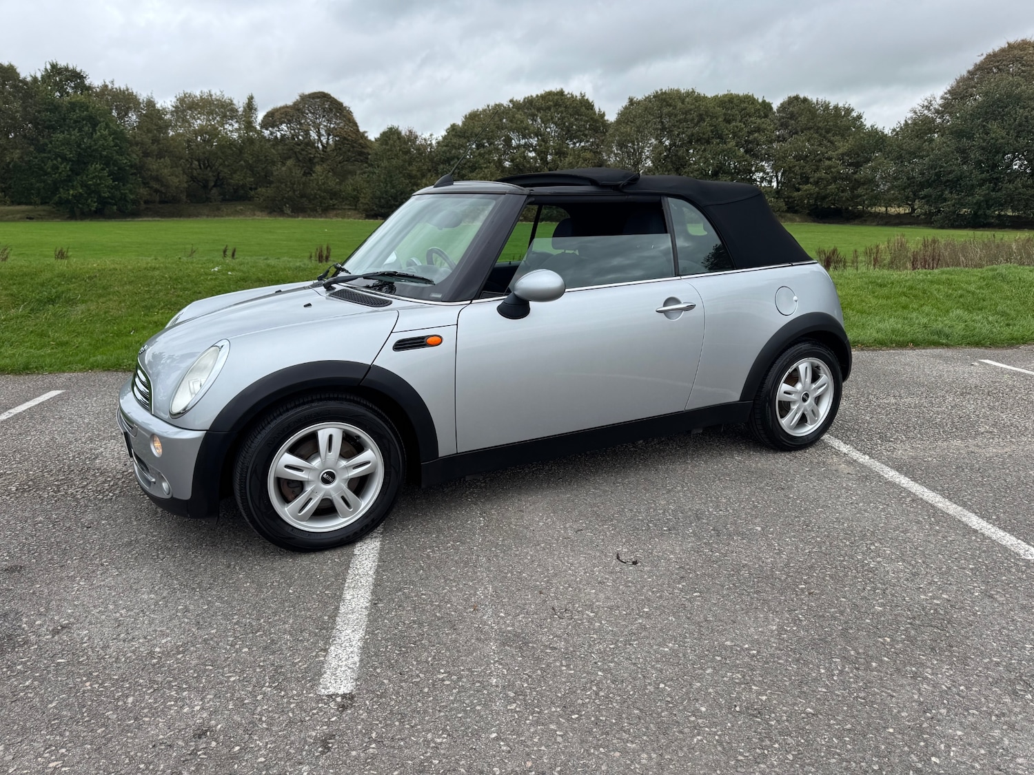 Used MINI Convertible 2008 for sale - 76179272: Photo 11