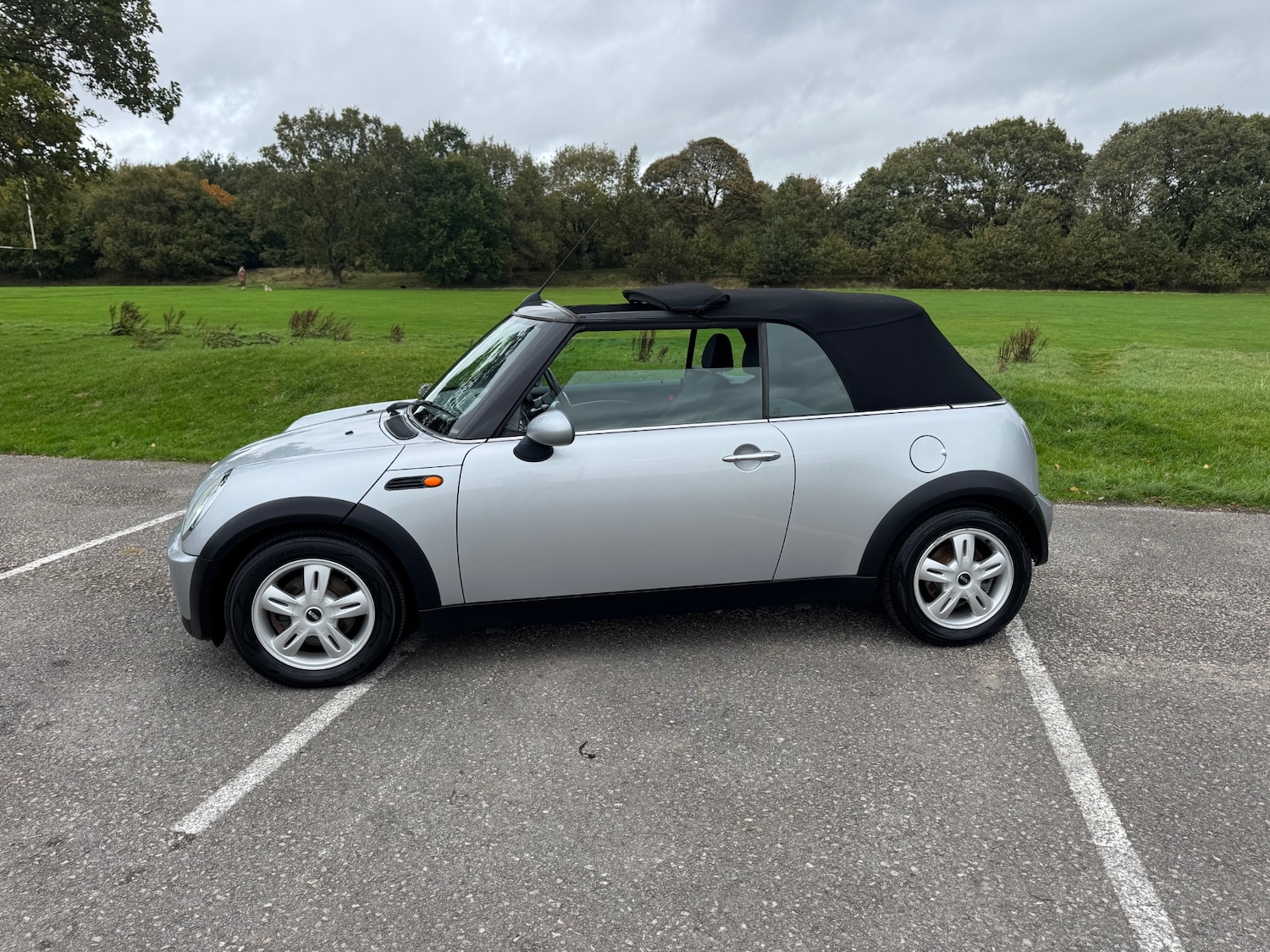 Used MINI Convertible 2008 for sale - 76179272: Photo 12