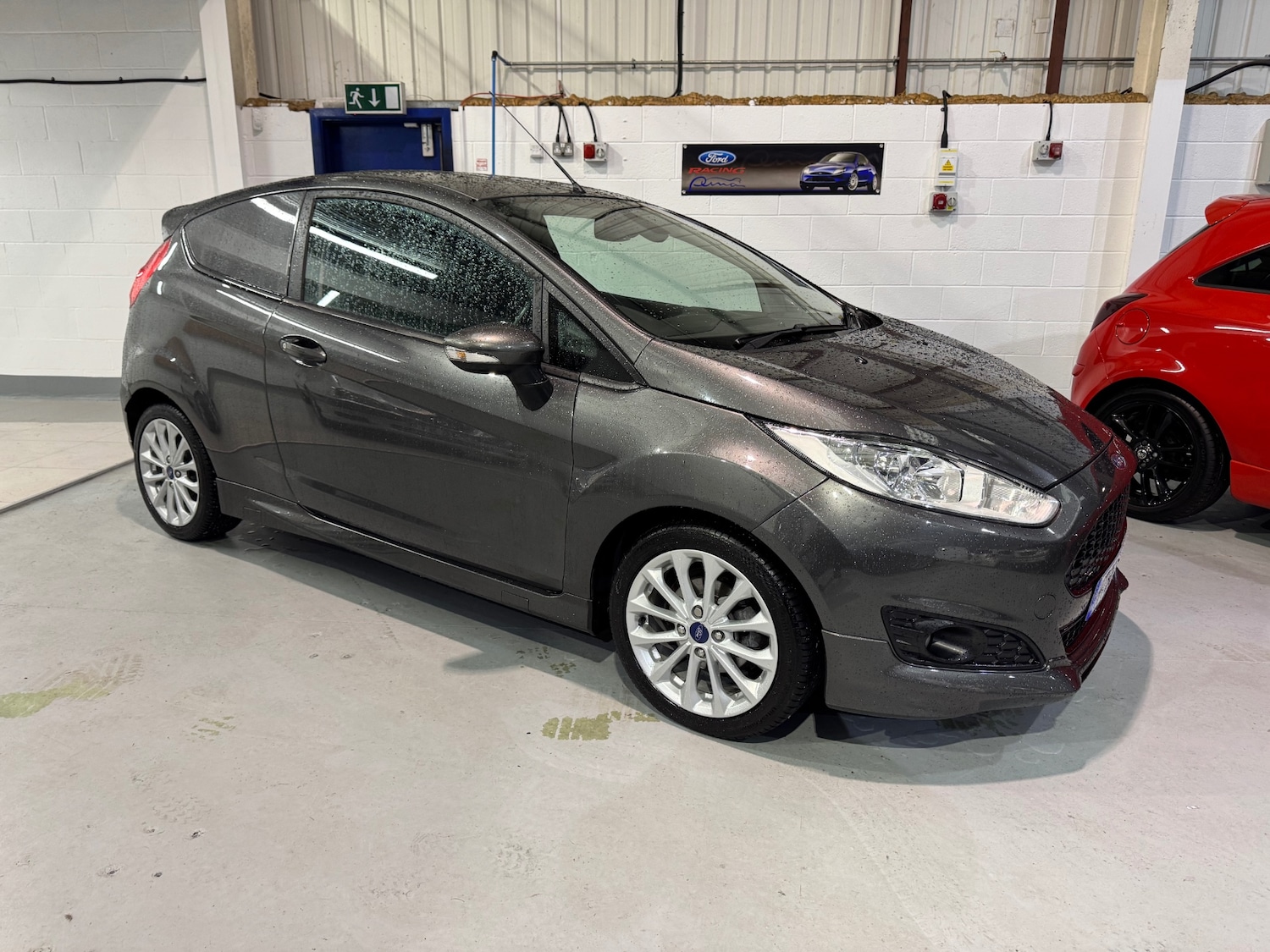 Used Ford Fiesta 2017 for sale - 77877978: Photo 2