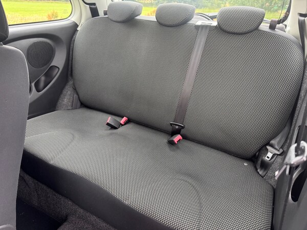 Used Nissan Micra 2010 for sale - 75338230: Photo 19