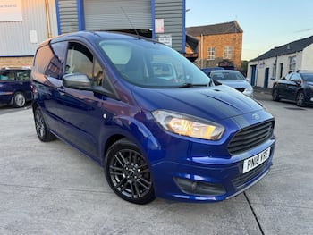Used Ford Transit Courier 2018 for sale - 79811522: Photo