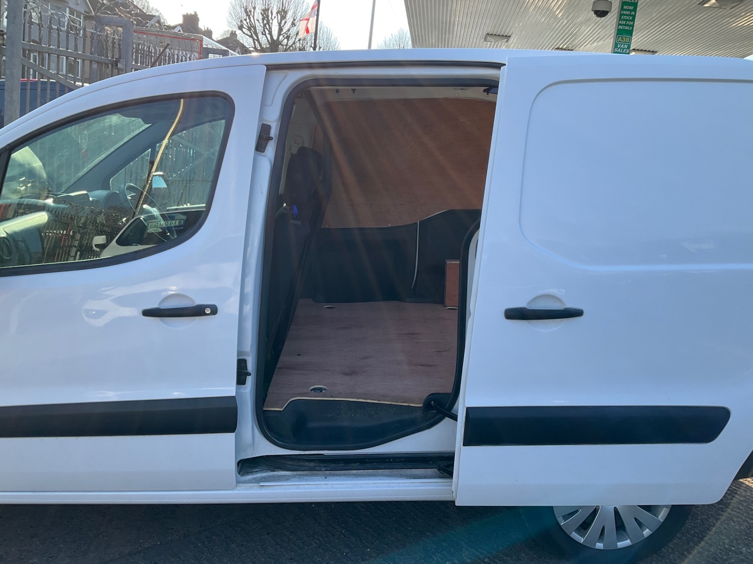 Used Citroen Berlingo 2018 for sale - 77548458: Photo 3