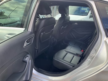 Used Mercedes-Benz B Class 2015 for sale - 77504539: Photo