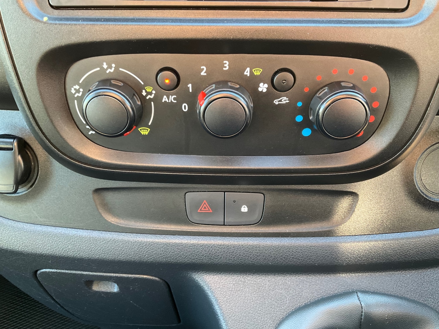 Used Vauxhall Vivaro 2018 for sale - 76829614: Photo 21