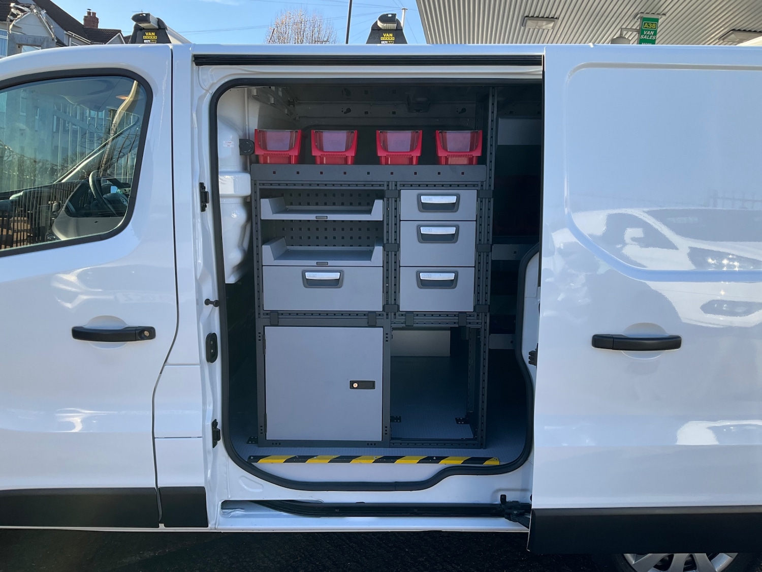 Used Vauxhall Vivaro 2018 for sale - 76829614: Photo 3