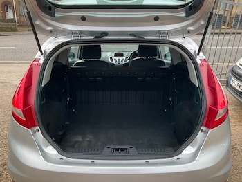 Used Ford Fiesta 2011 for sale - 77570279: Photo