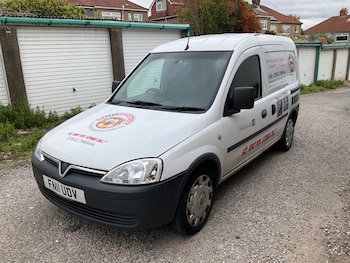 2011 (11) - CREW VAN SPARES OR REPAIRS
