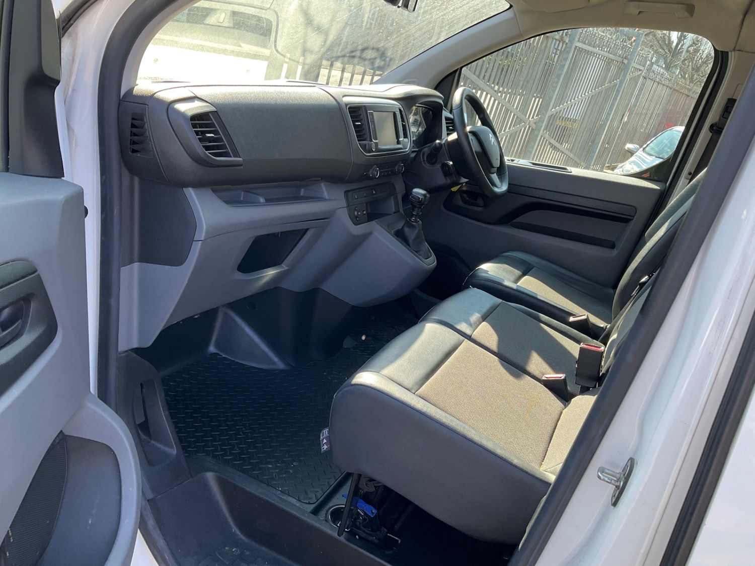 Used Citroen Dispatch 2019 for sale - 77416962: Photo 2