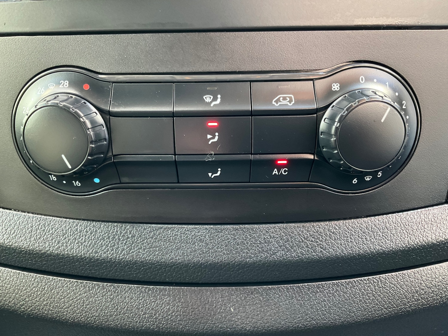 Used Mercedes-Benz Vito 2019 for sale - 76945401: Photo 23