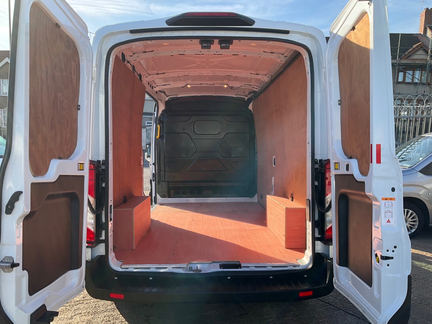 Used Ford Transit 2020 for sale - 76263071: Photo 4