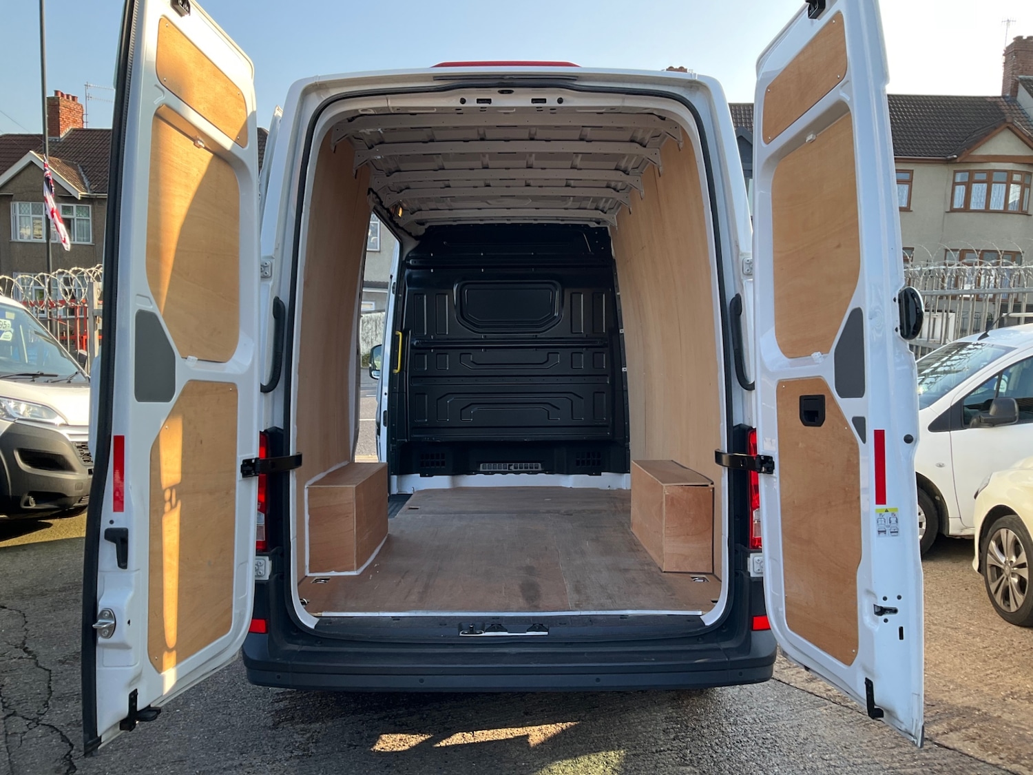 Used Volkswagen Crafter 2023 for sale - 77745927: Photo 4