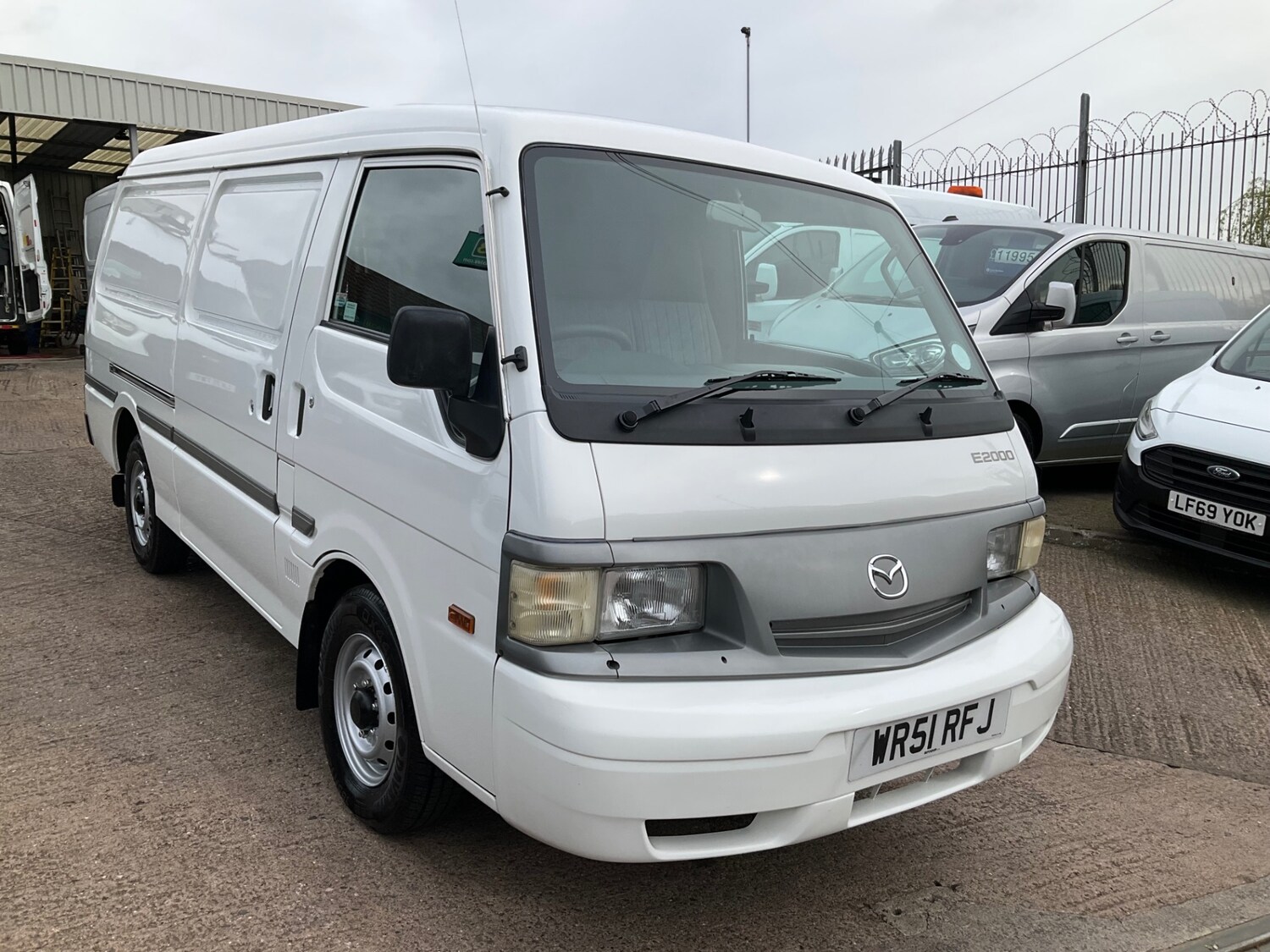 Used Mazda E2200 2002 for sale - 78180125: Photo 10