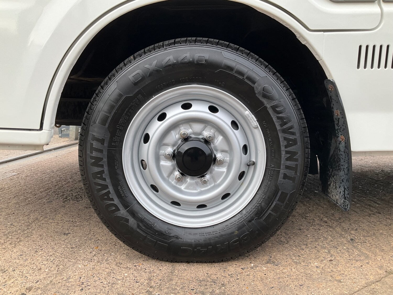 Used Mazda E2200 2002 for sale - 78180125: Photo 12