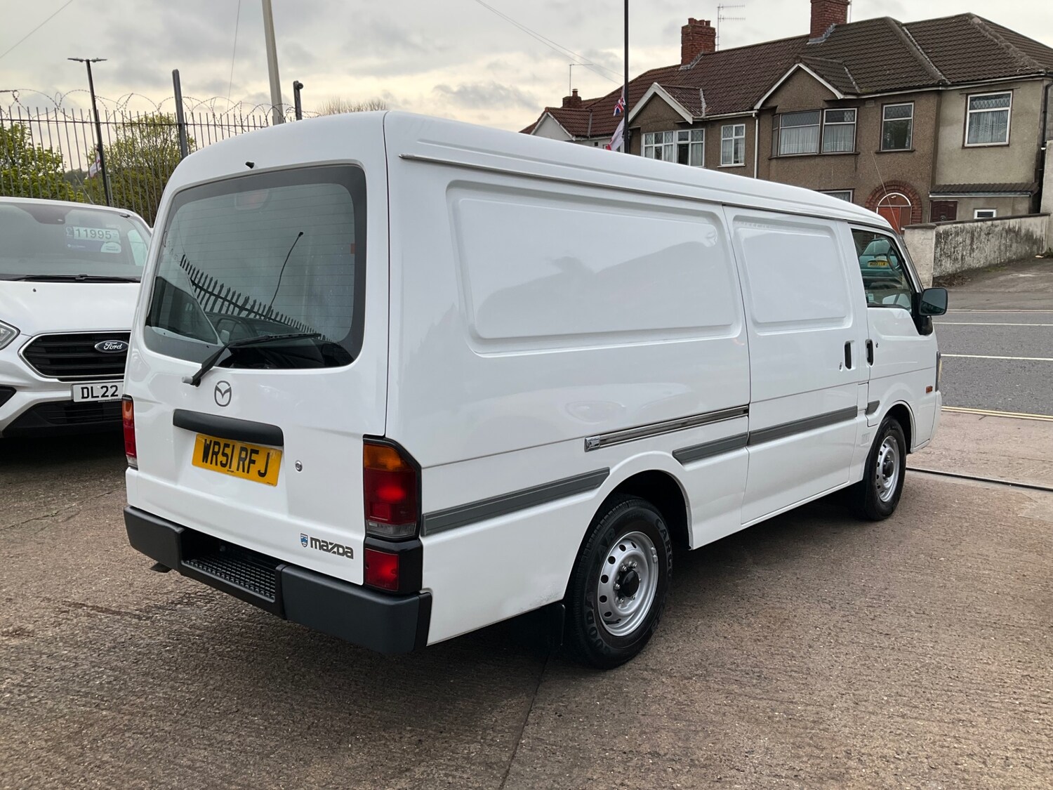 Used Mazda E2200 2002 for sale - 78180125: Photo 8