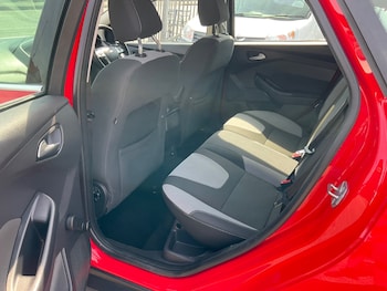 Used Ford Focus 2011 for sale - 79295699: Photo
