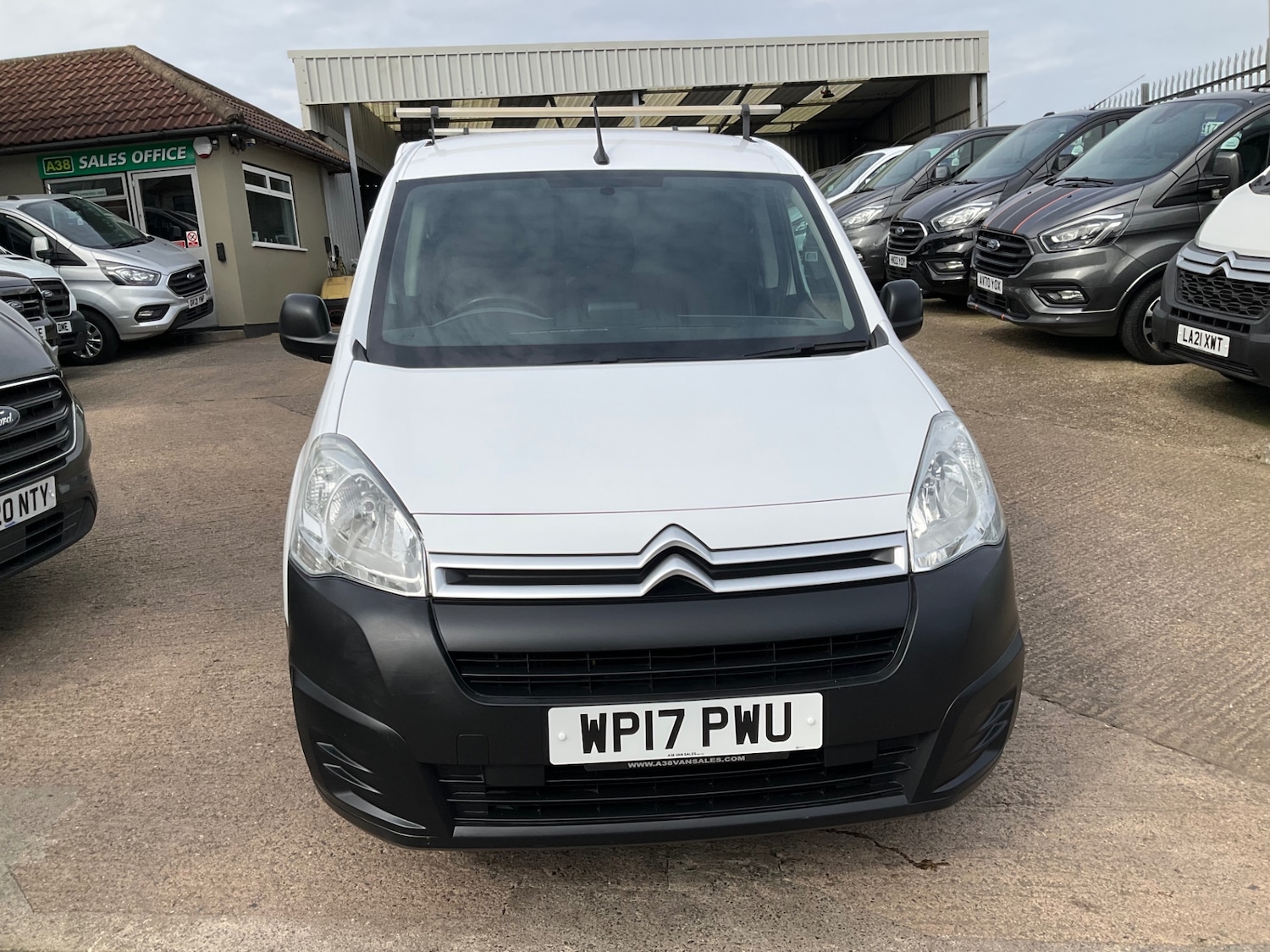 Used Citroen Berlingo 2017 for sale - 77568731: Photo 11