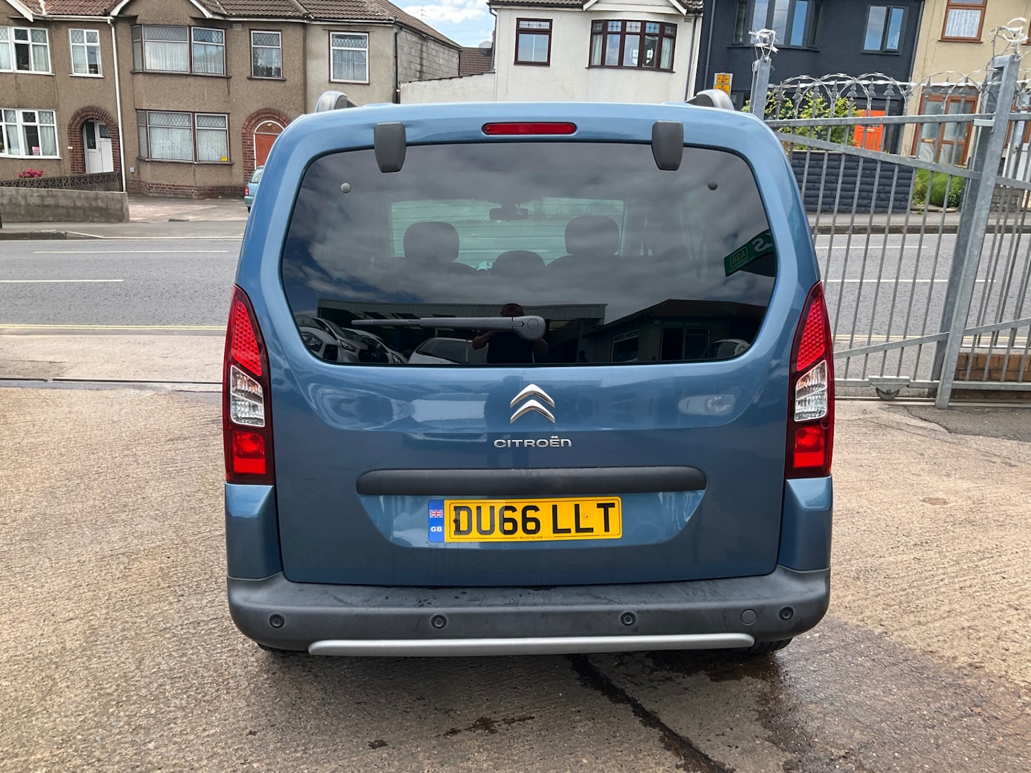 Vehicle 8