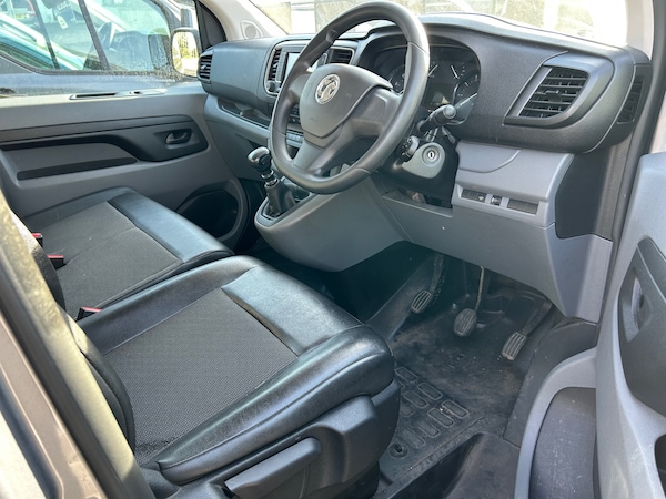 Used Vauxhall Vivaro 2022 for sale - 76130382: Photo 5