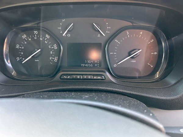 Used Vauxhall Vivaro 2022 for sale - 76130382: Photo 6
