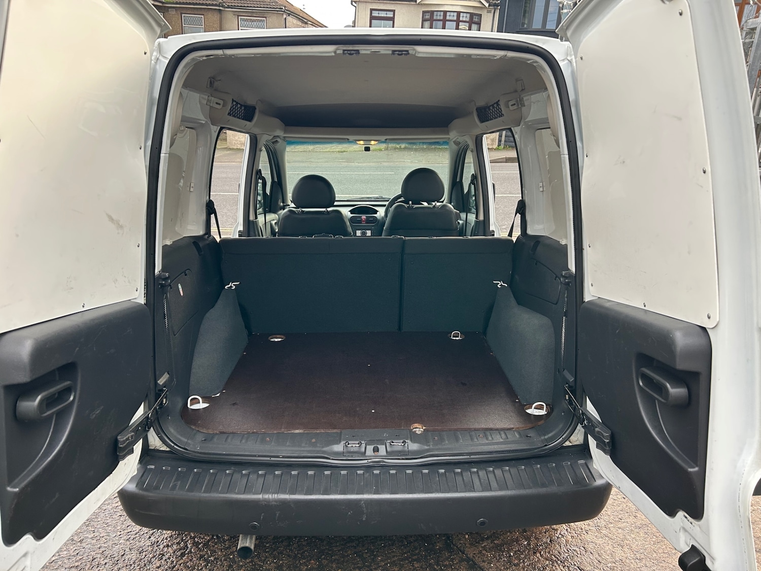 Used Vauxhall Combo 2011 for sale - 77070032: Photo 4