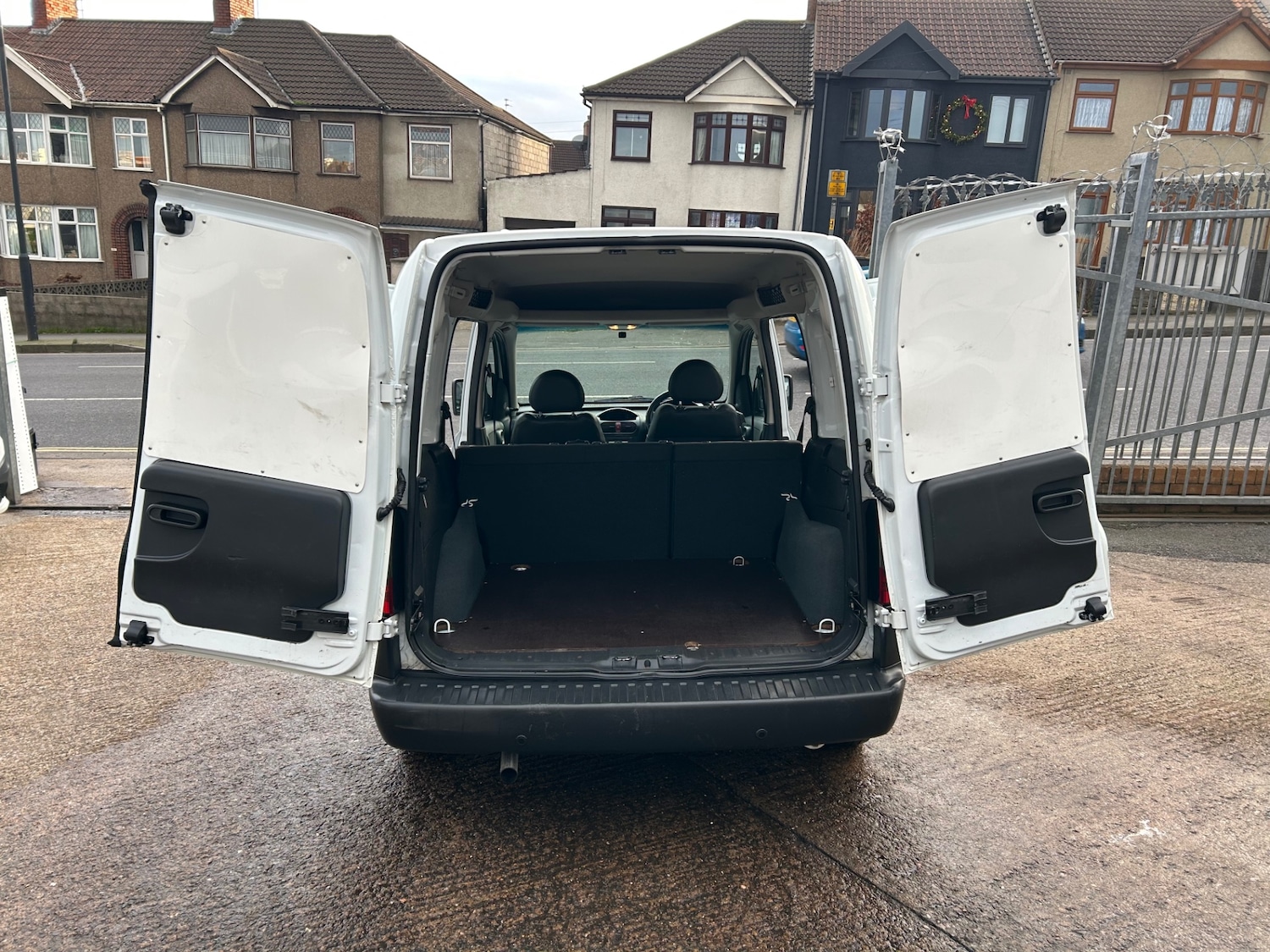 Used Vauxhall Combo 2011 for sale - 77070032: Photo 5