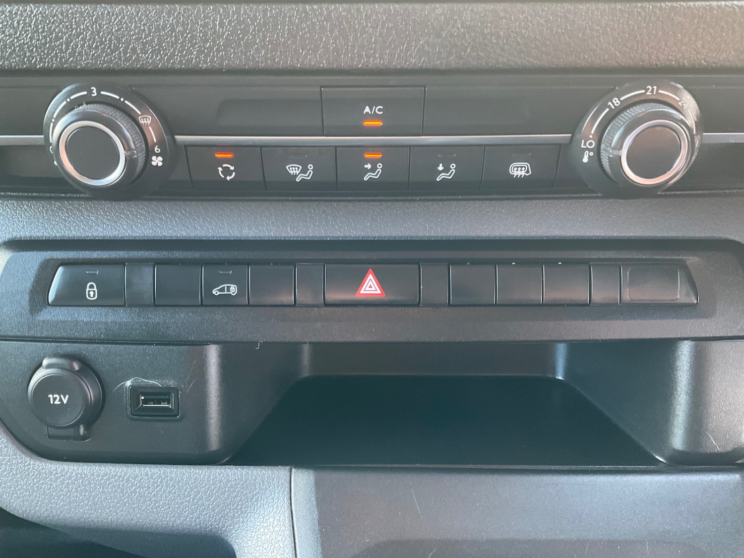 Used Peugeot Expert 2022 for sale - 75760412: Photo 16