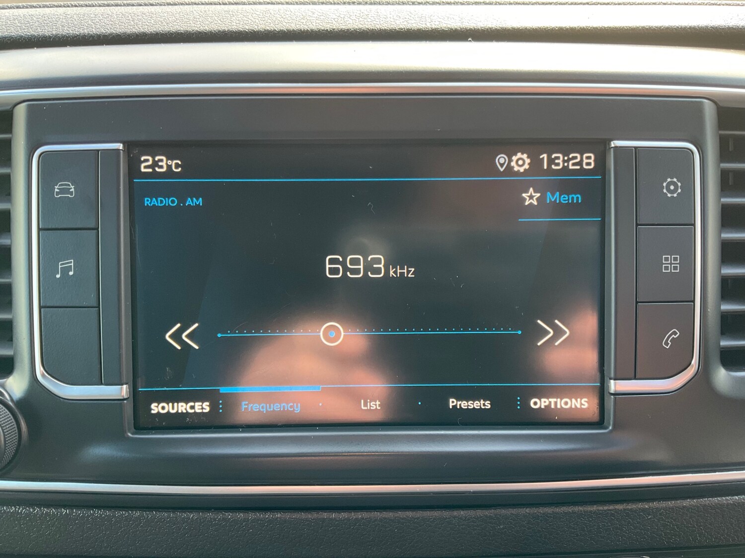 Used Peugeot Expert 2022 for sale - 75760412: Photo 17