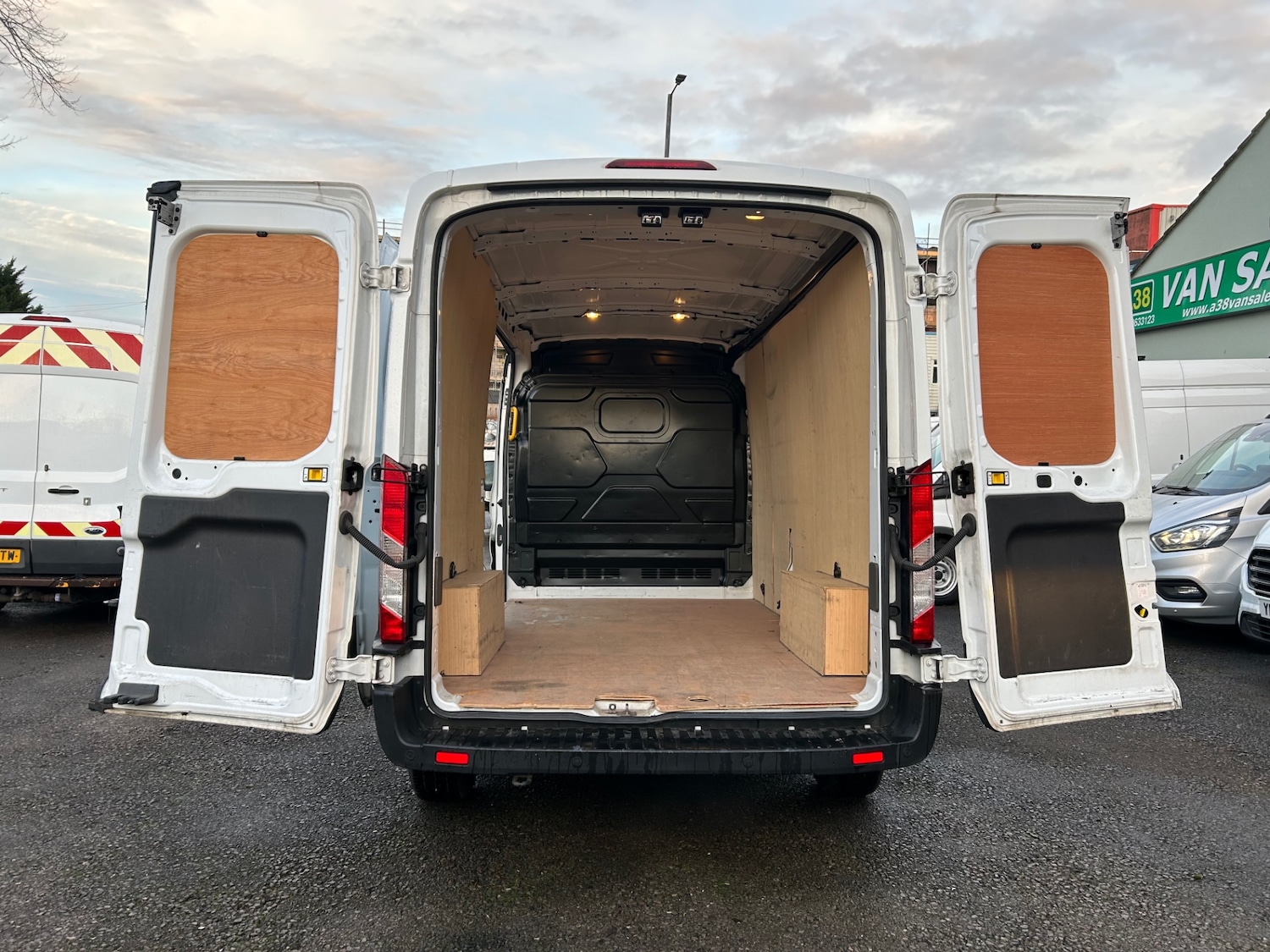 Used Ford Transit 2022 for sale - 77087746: Photo 5