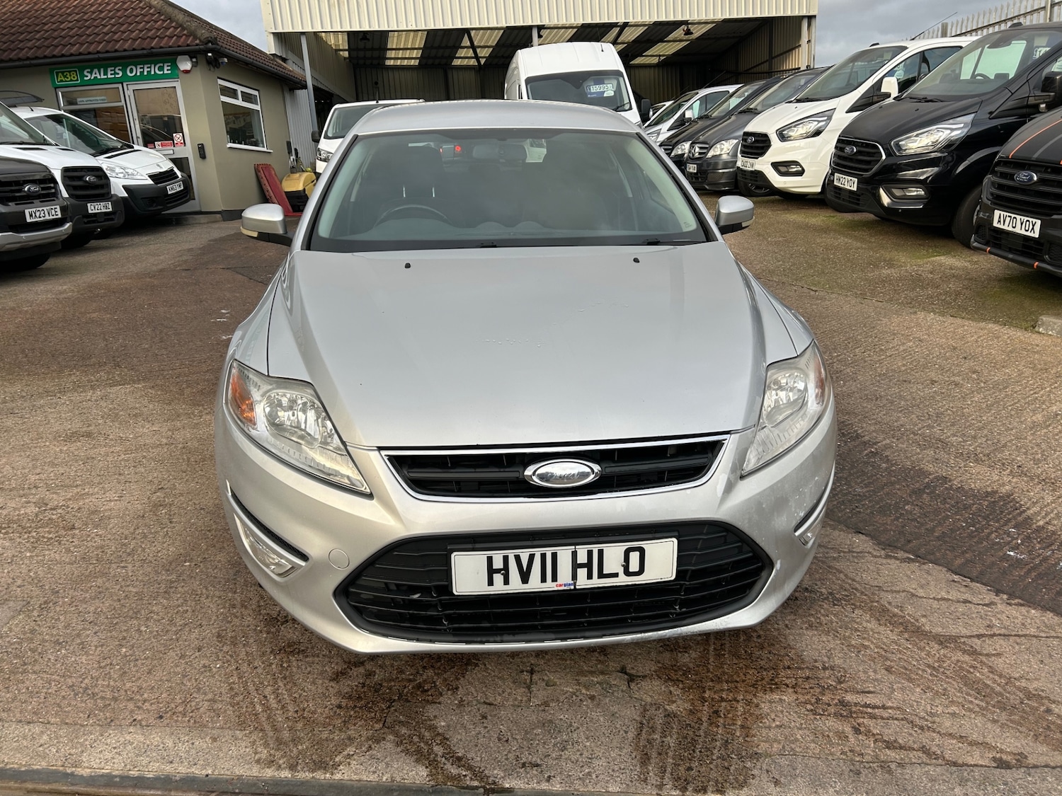 Used Ford Mondeo 2011 for sale - 76565620: Photo 11