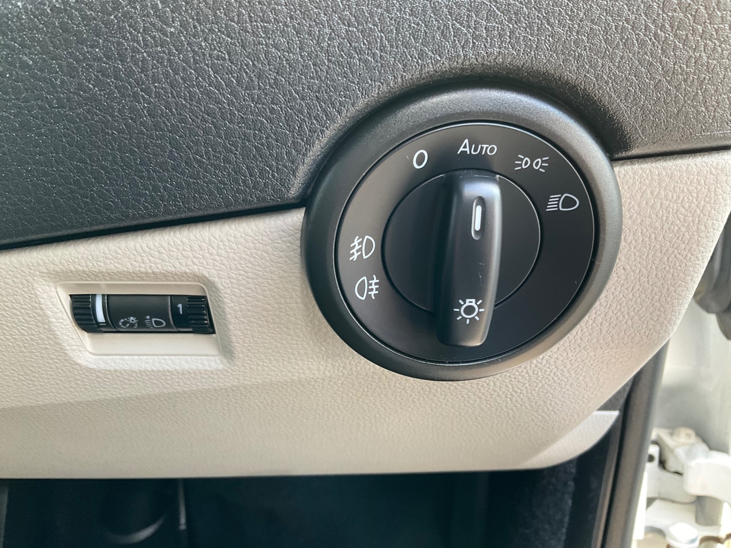 Used Volkswagen Transporter 2017 for sale - 76931772: Photo 22