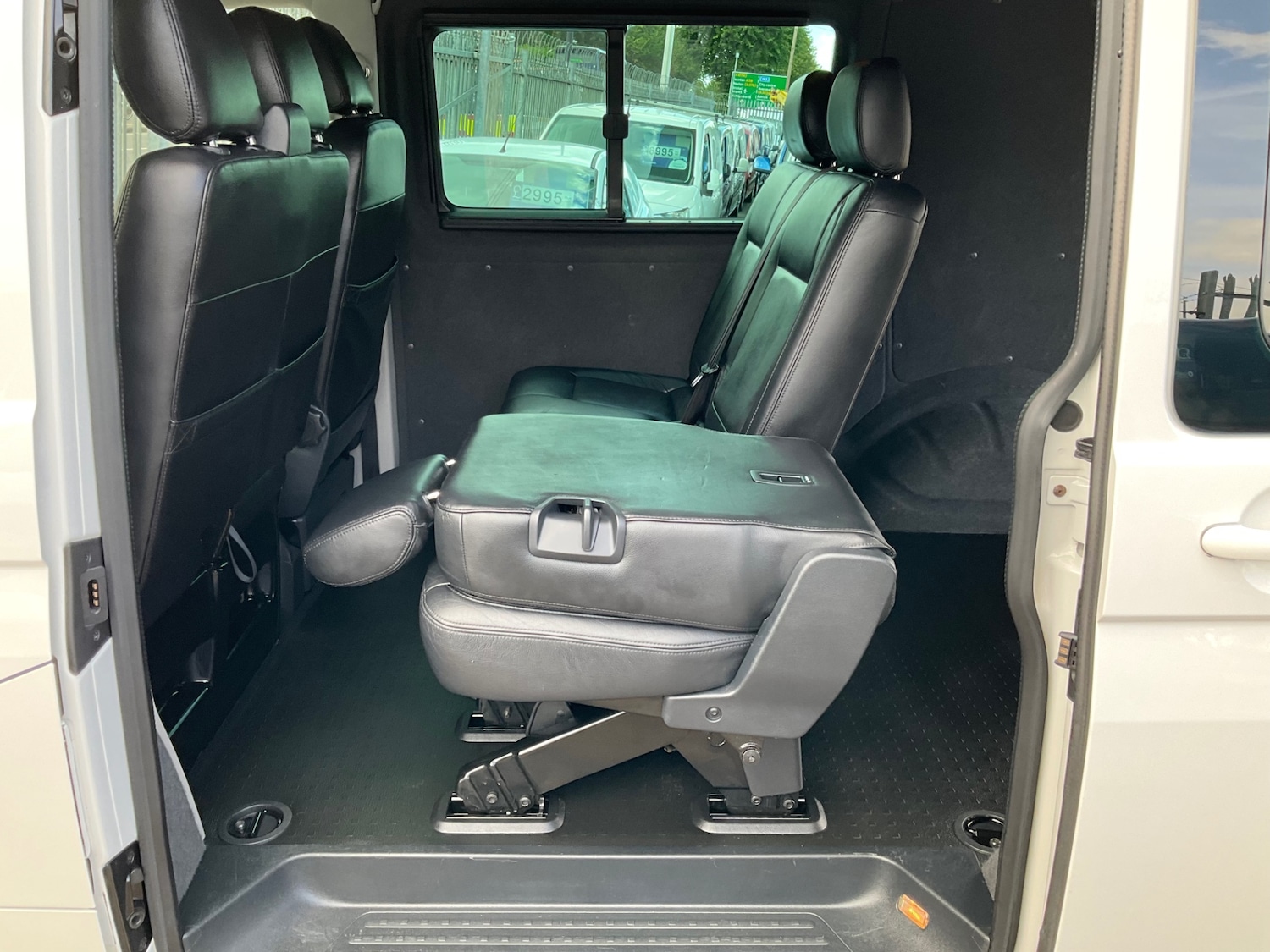 Used Volkswagen Transporter 2017 for sale - 76931772: Photo 6