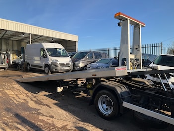 Used Isuzu Forward 2018 for sale - 76554497: Photo