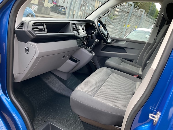 Used Volkswagen Transporter 2021 for sale - 75170414: Photo 2