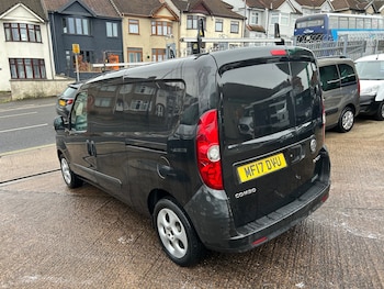 Used Vauxhall Combo 2017 for sale - 77183307: Photo
