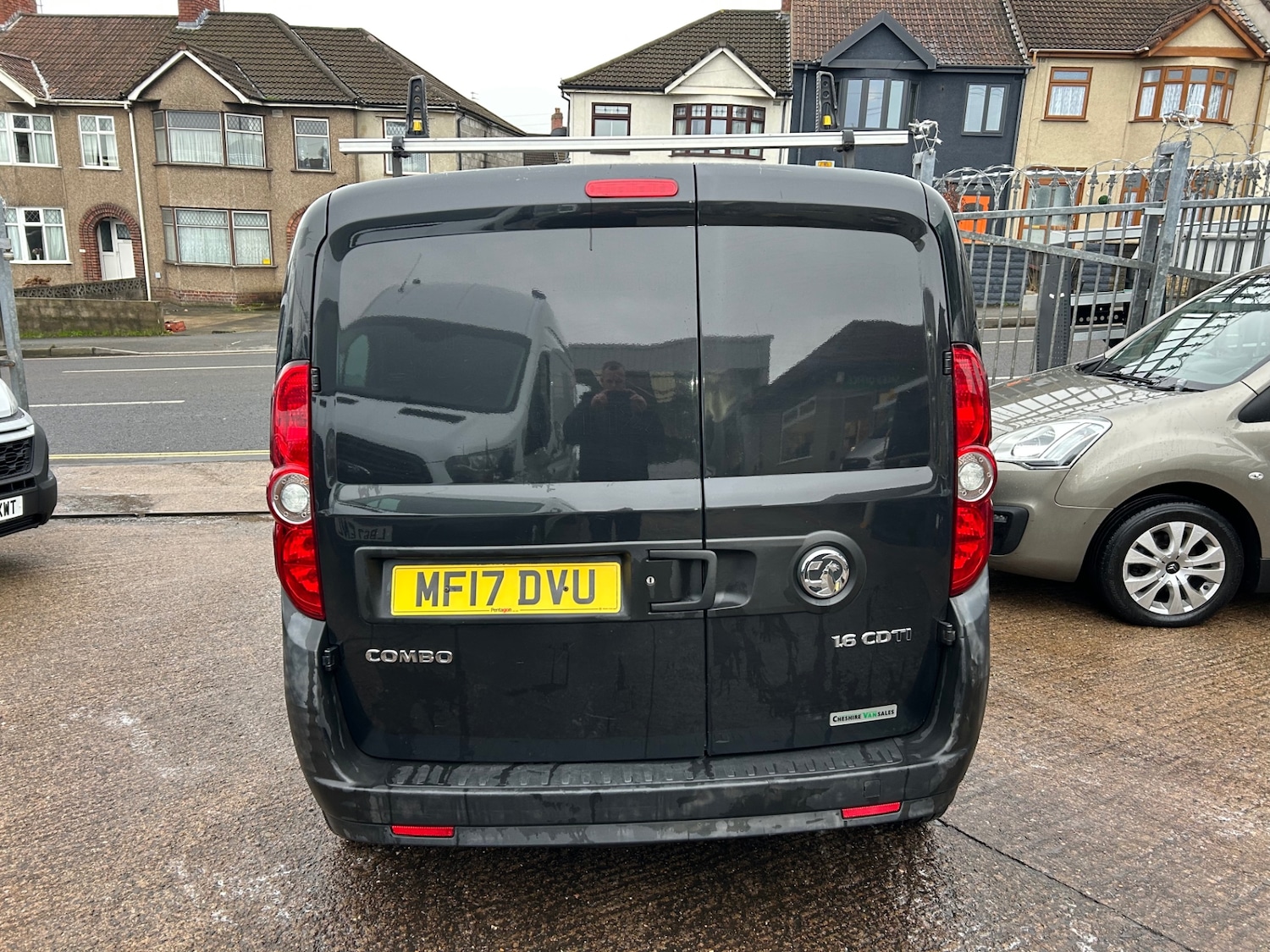 Used Vauxhall Combo 2017 for sale - 77183307: Photo 3