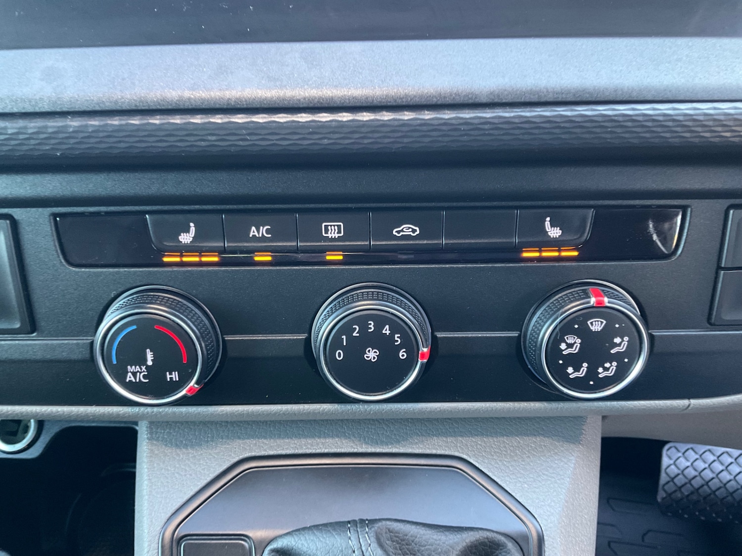 Used Volkswagen Transporter 2020 for sale - 76142442: Photo 29