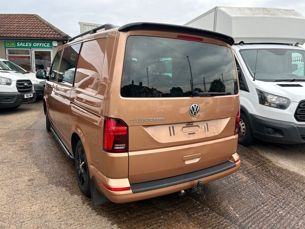 Used Volkswagen Transporter 2020 for sale - 76142442: Photo 2