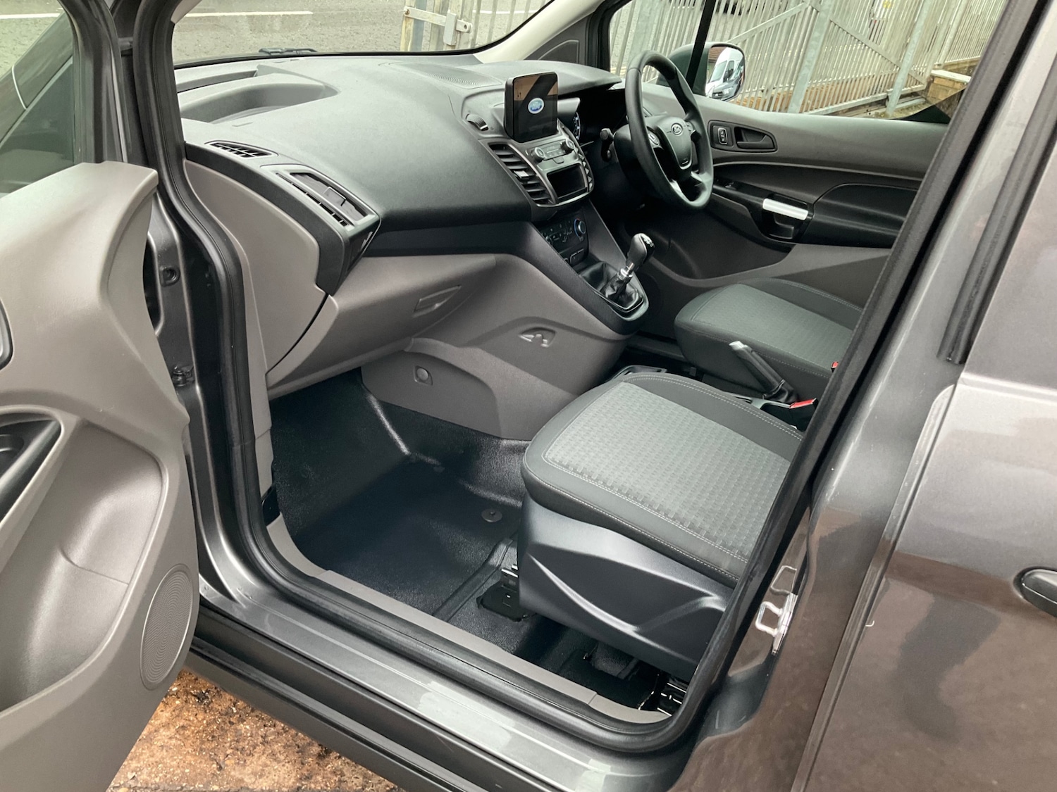 Used Ford Transit Connect 2022 for sale - 76222011: Photo 2