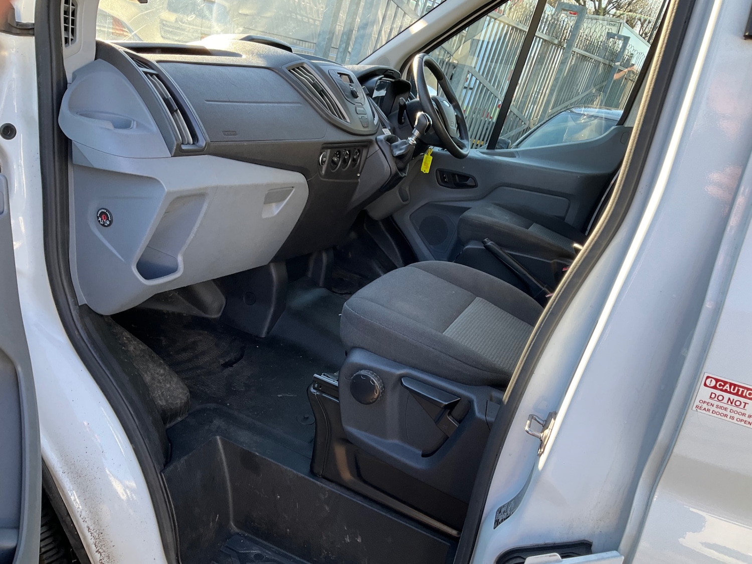 Used Ford Transit 2018 for sale - 76693081: Photo 2